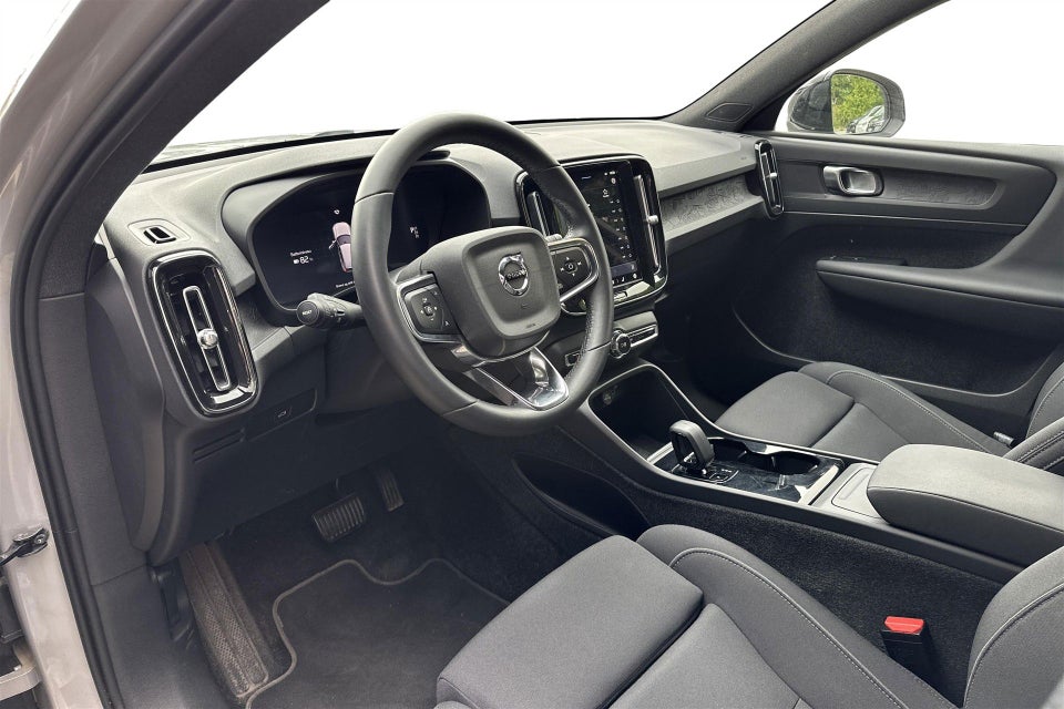 Volvo XC40 ReCharge Extended Range Plus 5d