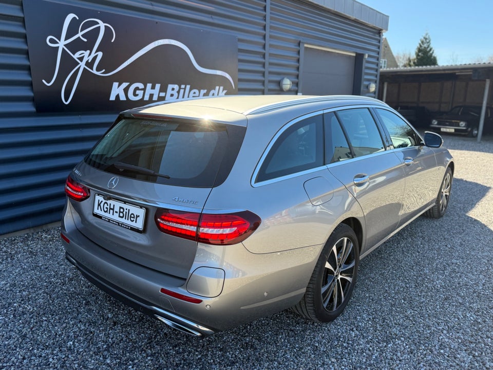 Mercedes E300 de 2,0 Avantgarde stc. aut. 4Matic 5d