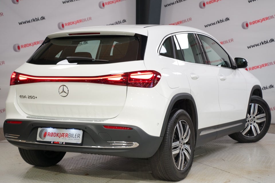 Mercedes EQA250+ Progressive Advance 5d