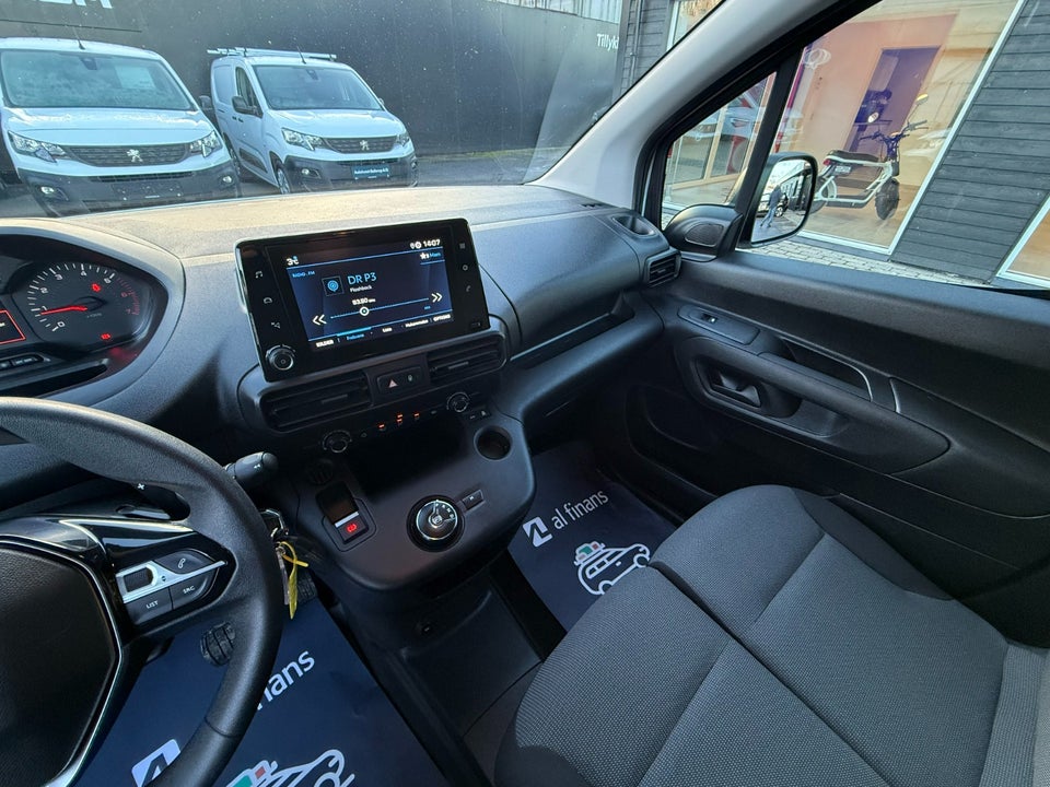 Peugeot Partner 1,5 BlueHDi 130 L1V1 Plus EAT8 Van