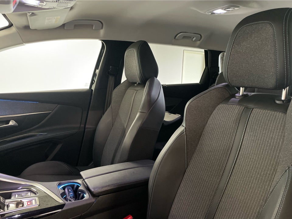 Peugeot 5008 1,5 BlueHDi 130 Allure Pack EAT8 7prs 5d