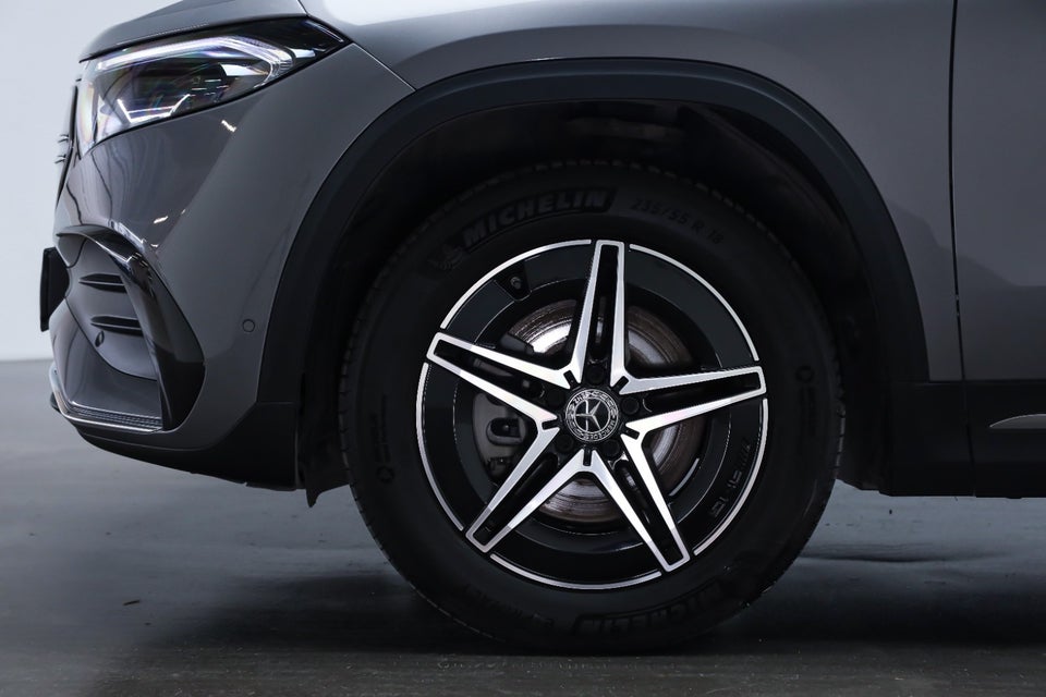 Mercedes EQA300 AMG Line 4Matic 5d