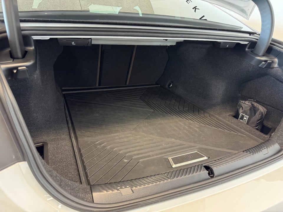 BMW i5 eDrive40 M-Sport Pro 4d