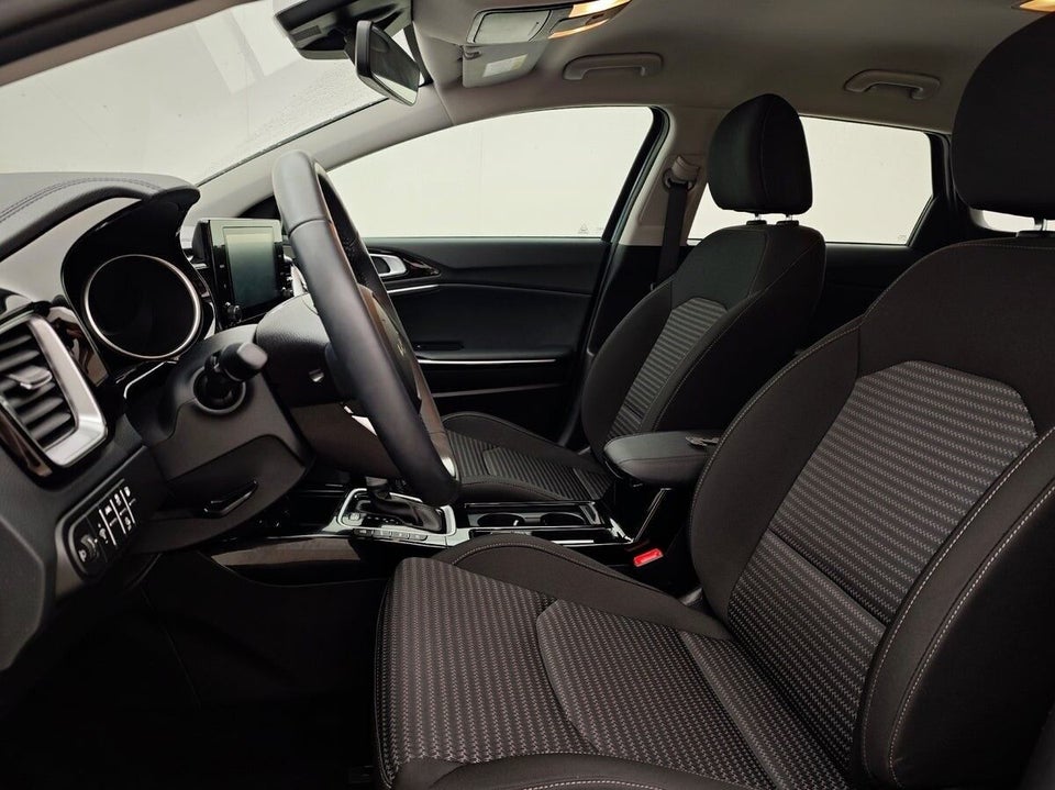 Kia Ceed 1,6 PHEV Prestige SW DCT 5d