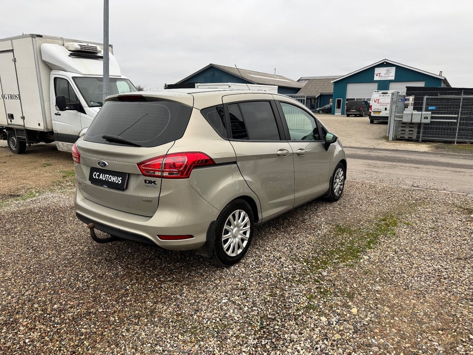 Ford B-MAX 1,0 SCTi 100 Titanium 5d
