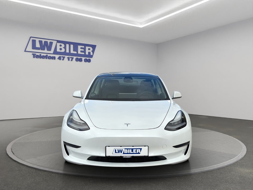 Tesla Model 3 Long Range AWD 4d