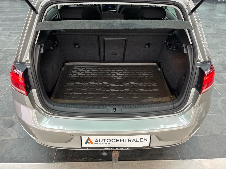 VW Golf VII 1,5 TSi 130 Comfortline DSG 5d