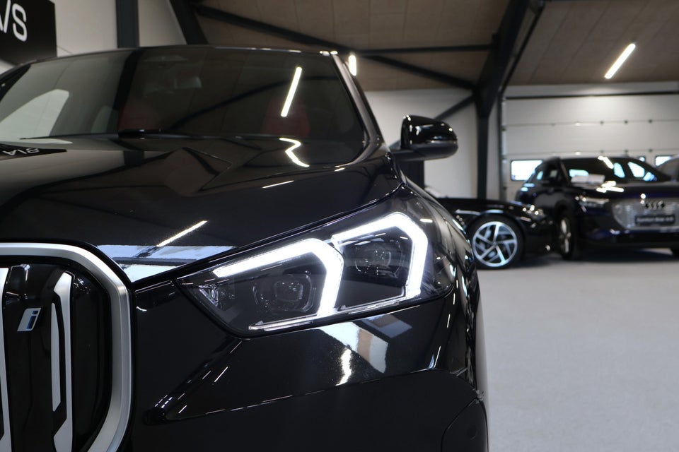 BMW iX1 xDrive30 5d