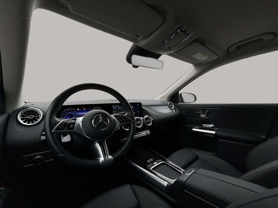 Mercedes EQA250+ Progressive 5d