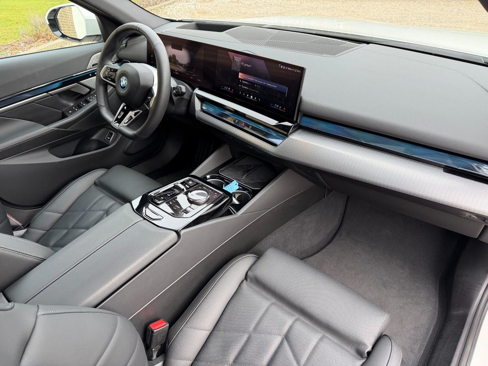 BMW i5 eDrive40 Touring M-Sport Pro 5d