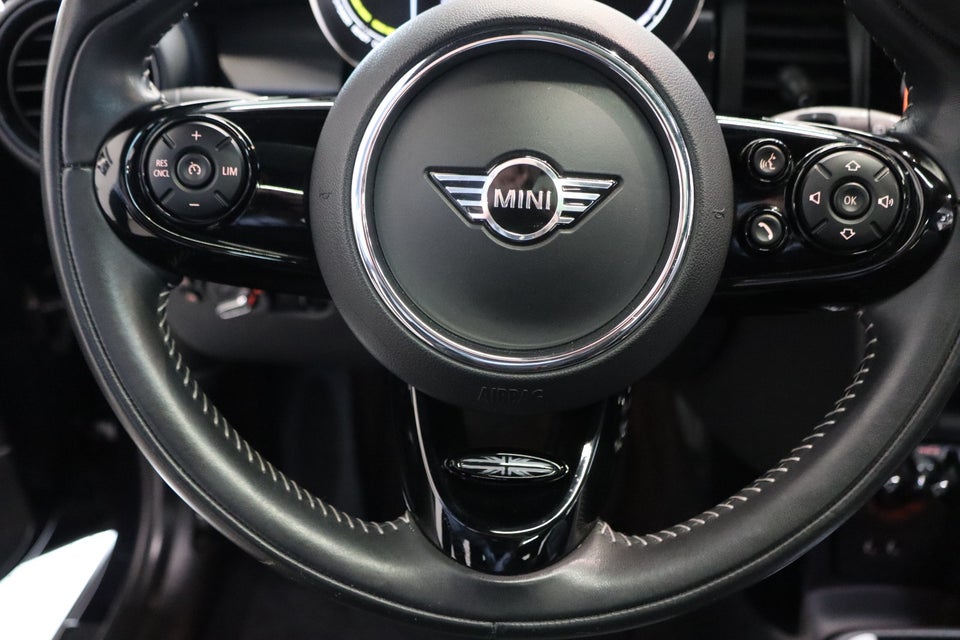 MINI Cooper SE Yours 3d