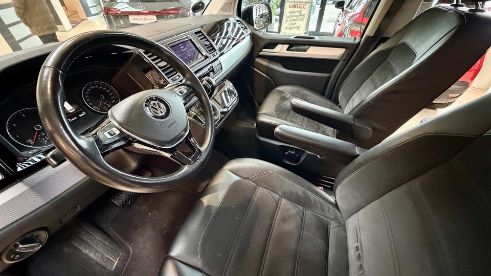 VW Multivan 2,0 TDi 204 Highline DSG kort