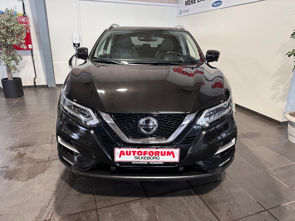 Nissan Qashqai 1,3 Dig-T 140 Tekna 5d