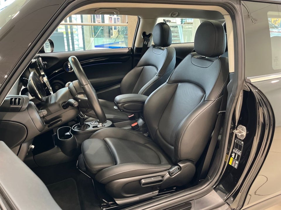 MINI Cooper SE Camden Edition 3d