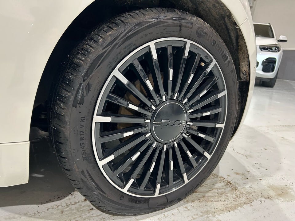 Fiat 500e 42 la Prima Sky 3d