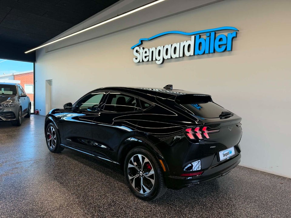 Ford Mustang Mach-E 91 Premium Extended Range AWD 5d