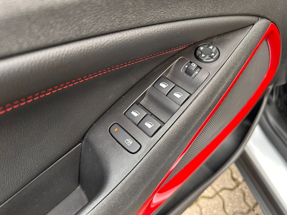 Opel Crossland 1,2 T 130 GS Line aut. 5d