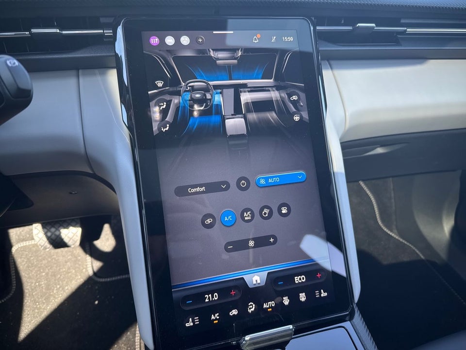 Ford Explorer 77 Premium Extended Range 5d