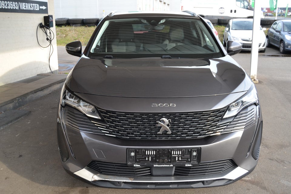 Peugeot 3008 1,6 Hybrid First Selection EAT8 5d