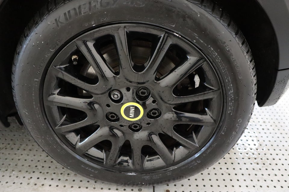 MINI Cooper SE Camden Edition 3d