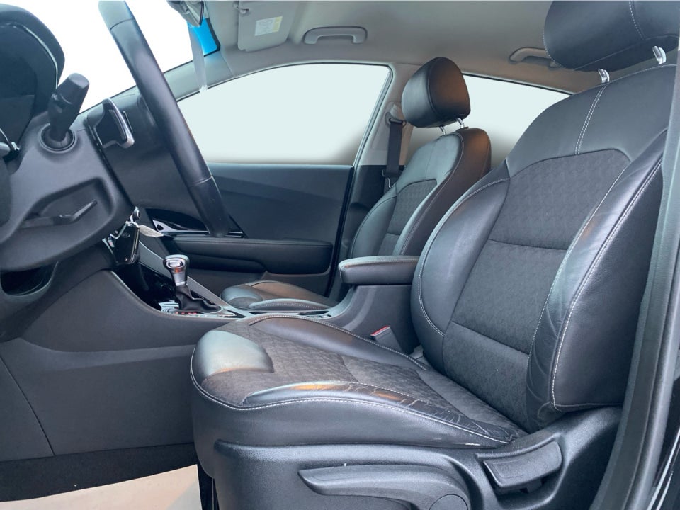 Kia Niro 1,6 PHEV Advance DCT 5d