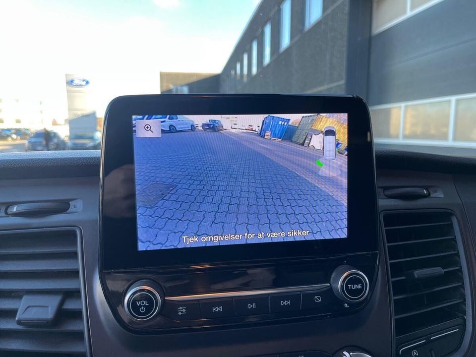 Ford Transit Custom 300L 2,0 TDCi 130 Trend