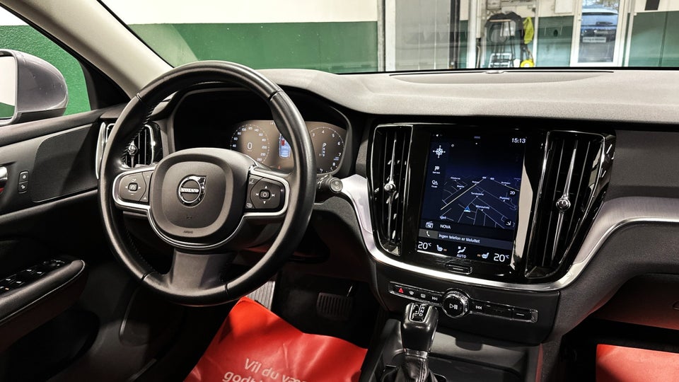 Volvo V60 2,0 T4 190 Momentum aut. 5d