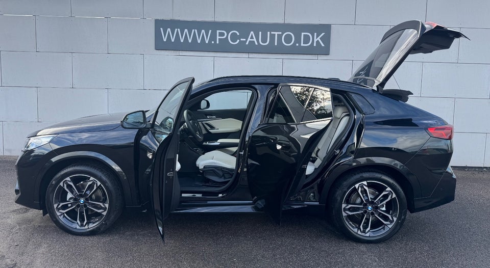 BMW iX2 eDrive20 Fully Charged M-Sport 5d