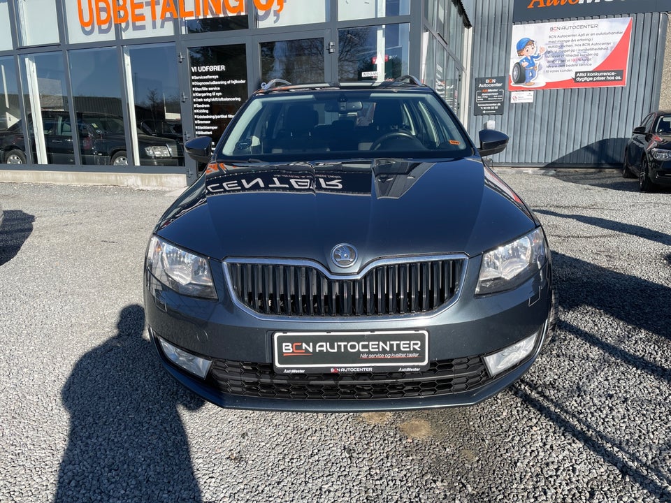 Skoda Octavia 1,4 TSi 140 Elegance Combi DSG 5d