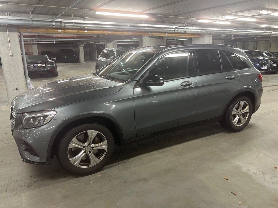 Mercedes GLC300 2,0 AMG Line aut. 4Matic 5d