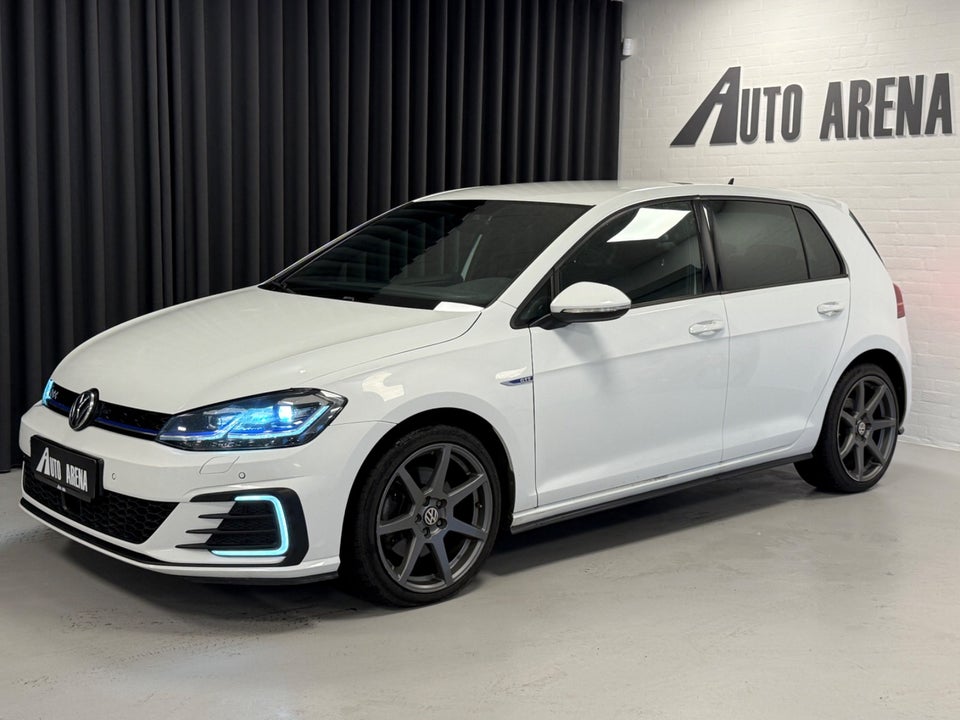 VW Golf VII 1,4 GTE DSG 5d