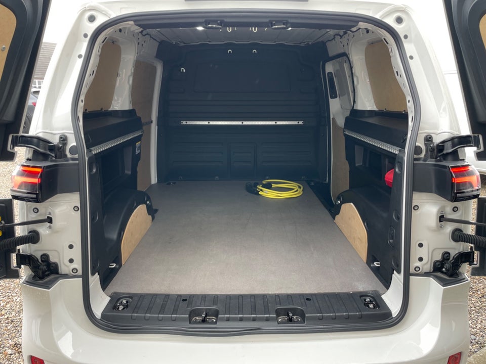 VW ID.Buzz 77 Style Van 5d