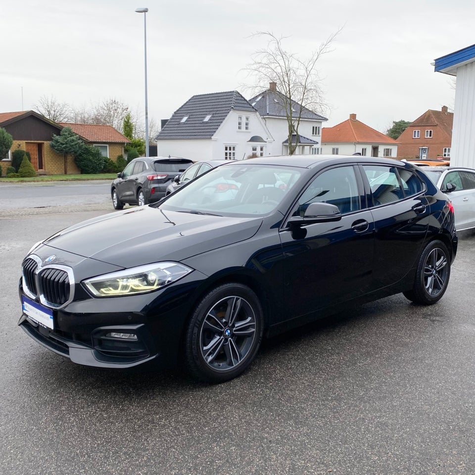 BMW 118d 2,0 Sport Line aut. 5d