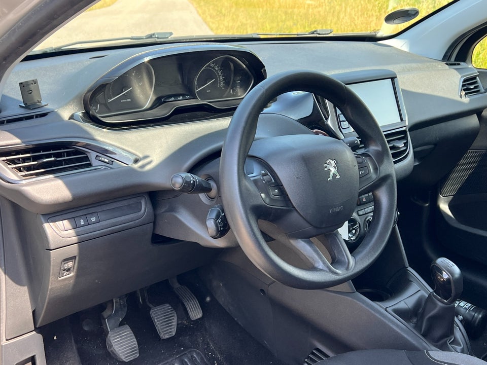Peugeot 208 1,6 BlueHDi 100 Active 5d
