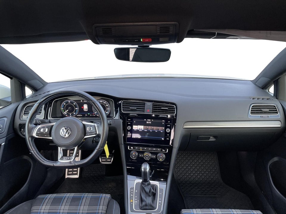 VW Golf VII 1,4 GTE DSG 5d