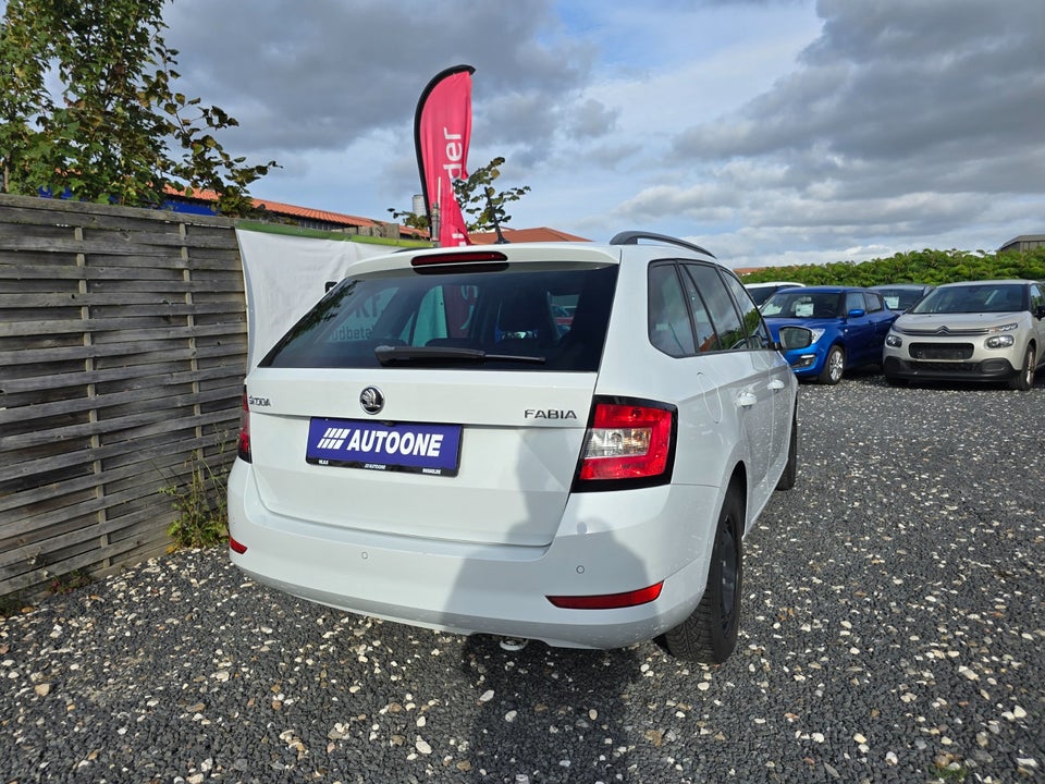 Skoda Fabia 1,0 MPi 75 Ambition Combi 5d