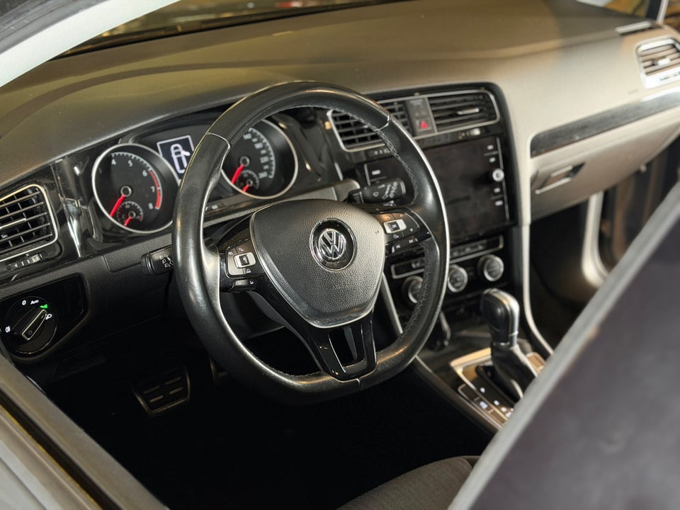 VW Golf VII 1,5 TSi 150 Sound Variant DSG 5d