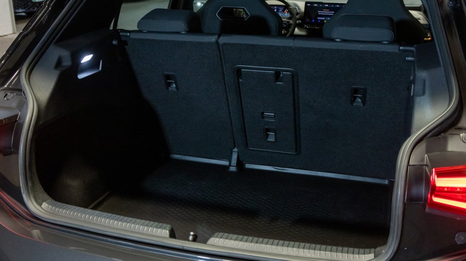 Cupra Born 77 e-Boost 5d