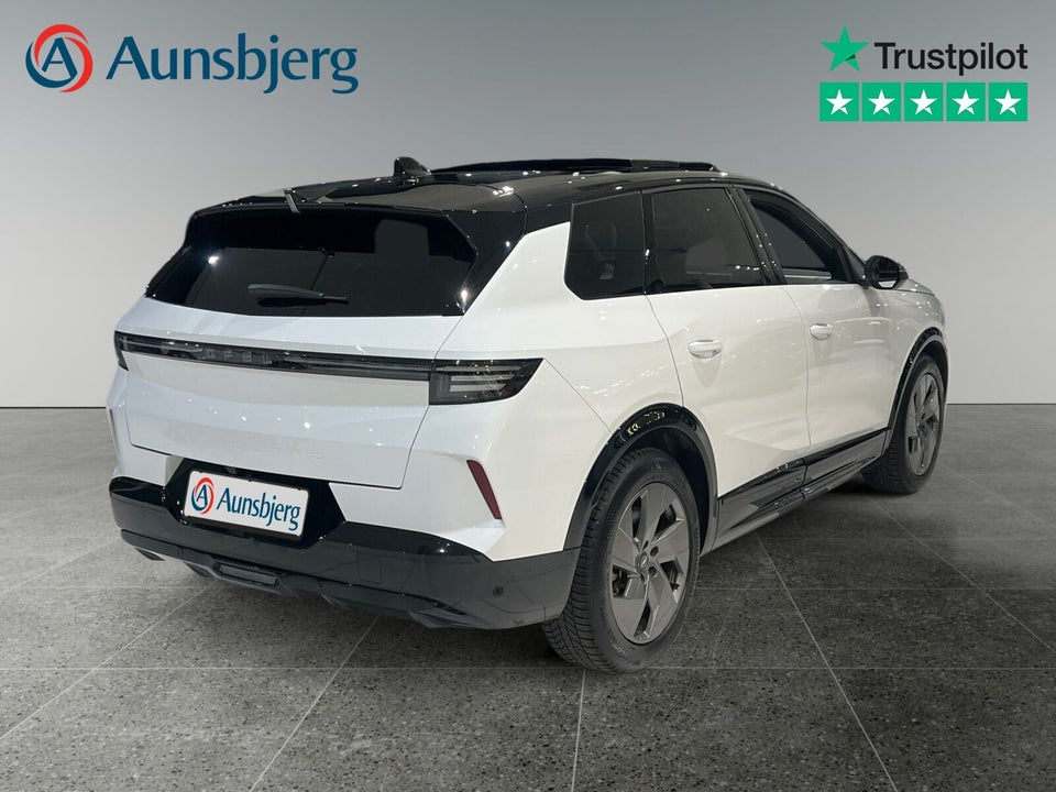 Opel Grandland-e 73 GS Sky 5d