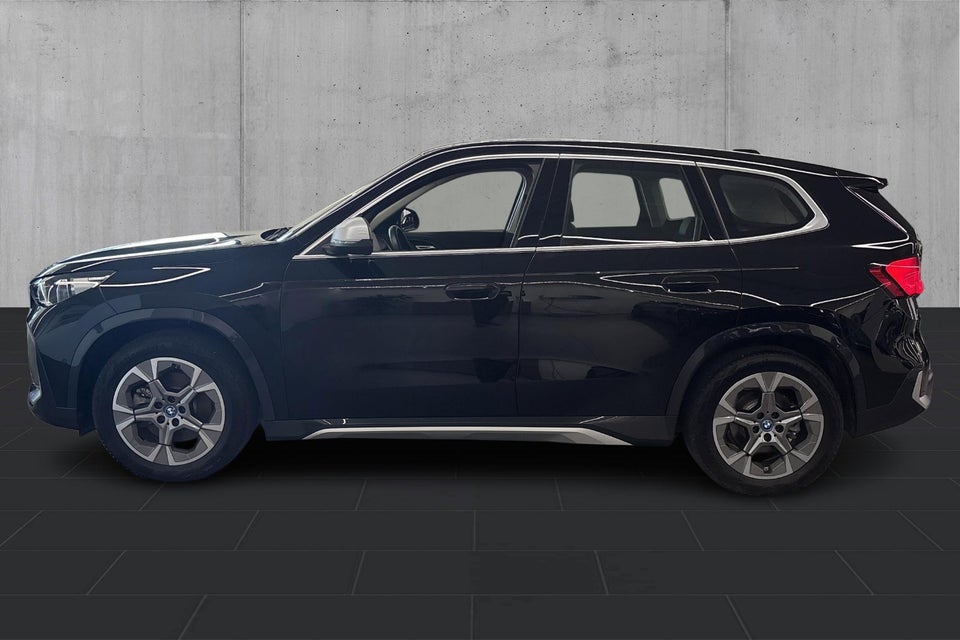 BMW iX1 xDrive30 X-Line 5d