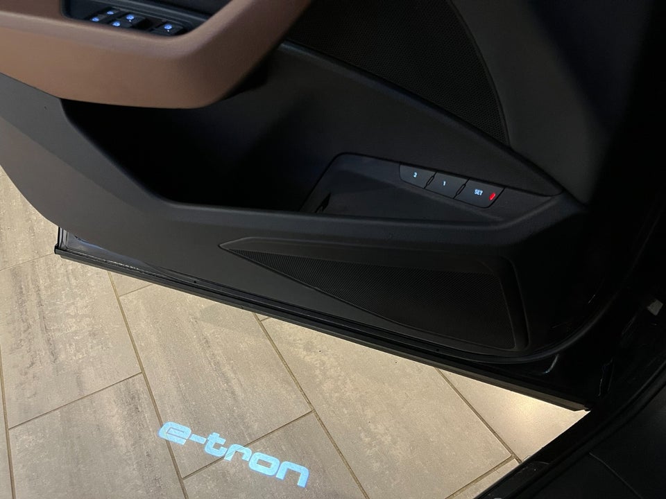 Audi e-tron 55 Advanced quattro 5d
