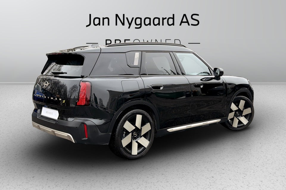 MINI Countryman SE Favoured Trim XL ALL4 5d