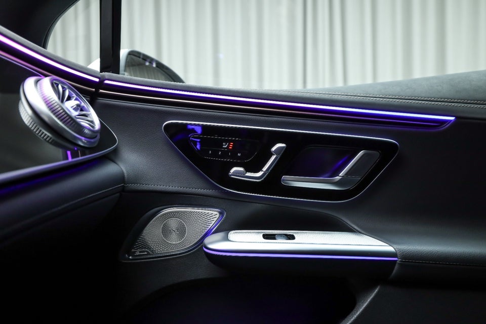 Mercedes EQE350 Electric Art 4d