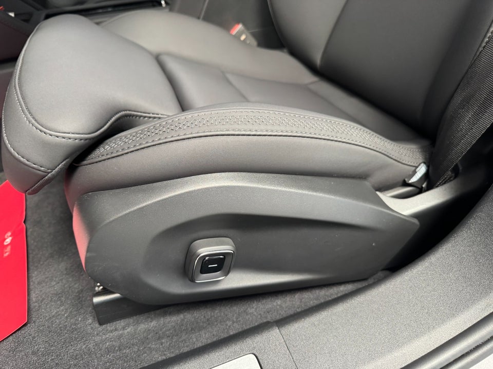 Volvo ES90 Extended Range Plus 4d