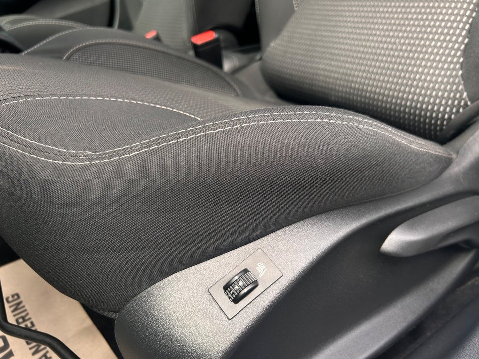 Peugeot 208 1,6 BlueHDi 100 Active 5d