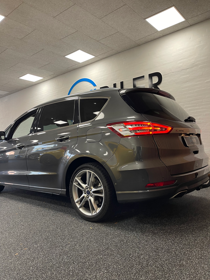 Ford S-MAX 2,0 EcoBlue Titanium aut. 7prs 5d