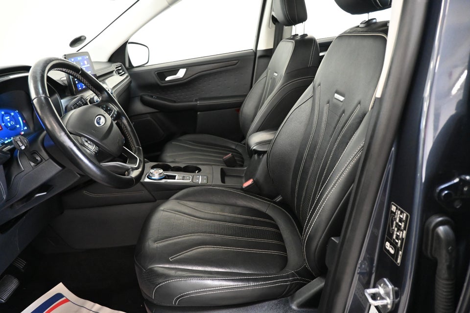 Ford Kuga 2,5 PHEV Vignale CVT 5d