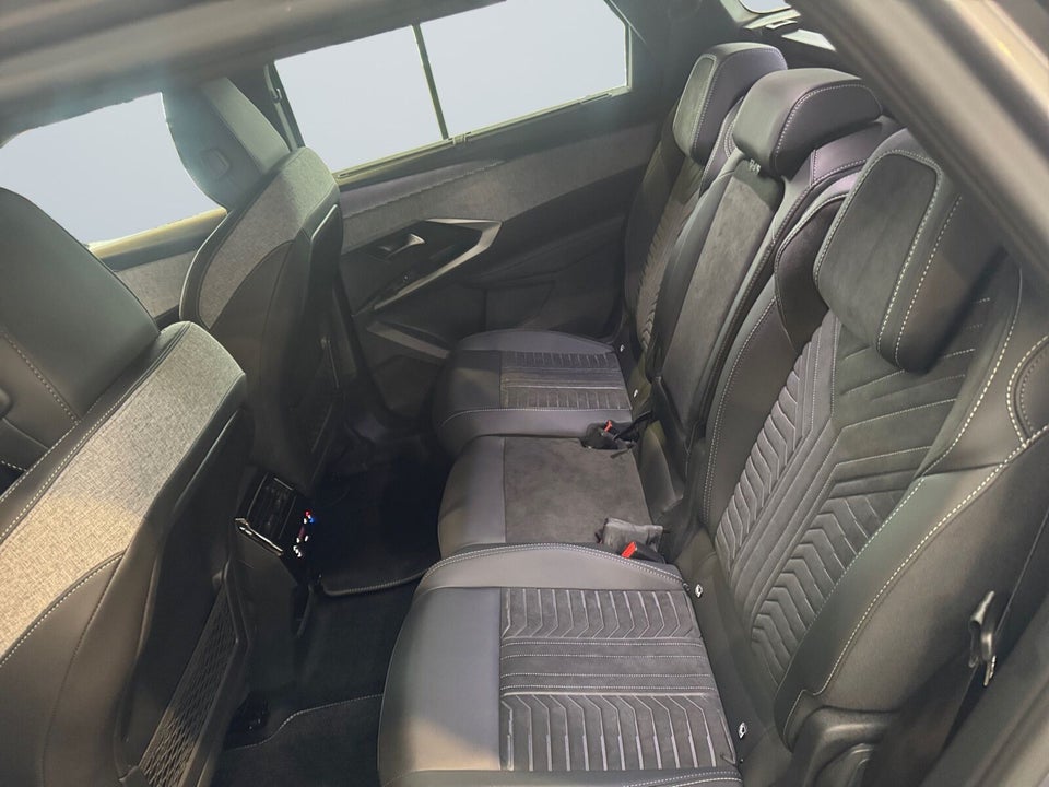 Peugeot e-5008 77 GT 7prs 5d