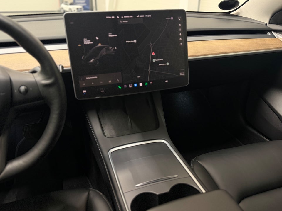 Tesla Model 3 Long Range AWD 4d