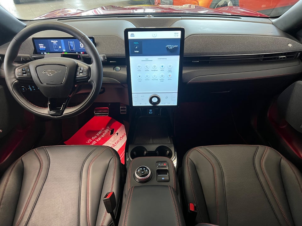 Ford Mustang Mach-E 73 Premium Standard Range AWD 5d